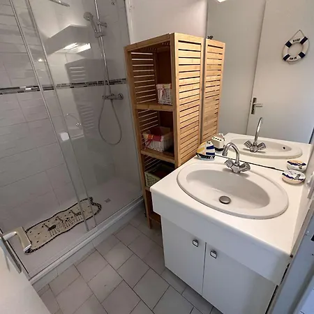 3 Pièces, Terrasse Privée, 6 Personnes à Port Camargue - Fr-1-731-120
